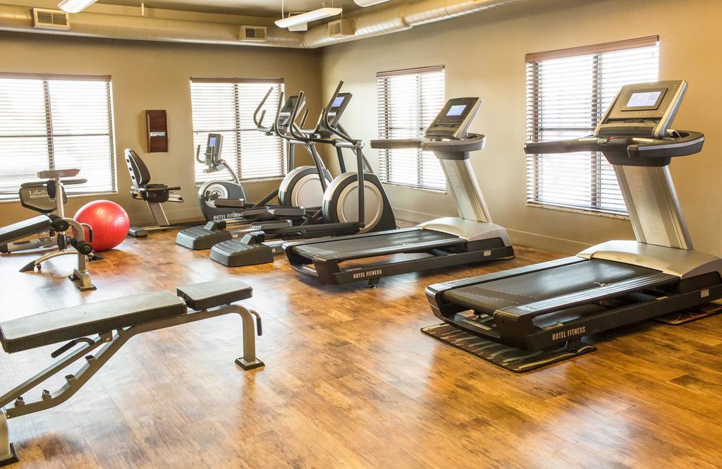 Teddy'S Residential Suites Watford City מראה חיצוני תמונה