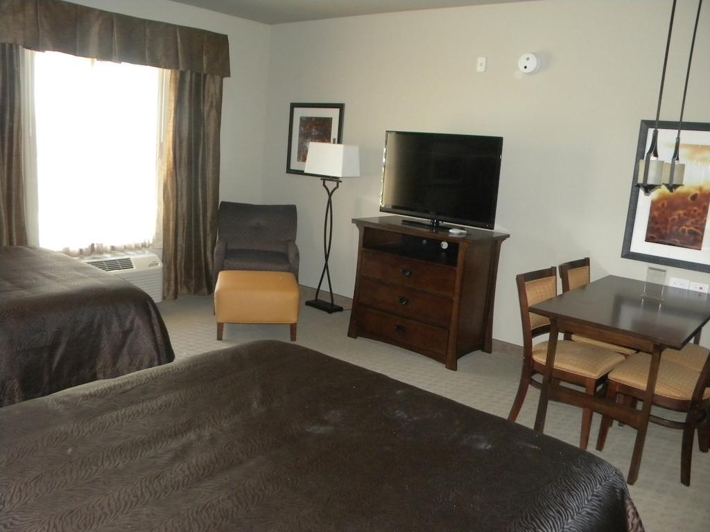 Teddy'S Residential Suites Watford City מראה חיצוני תמונה
