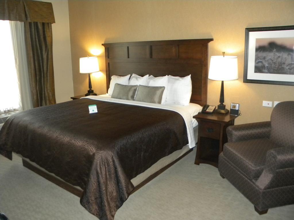 Teddy'S Residential Suites Watford City מראה חיצוני תמונה