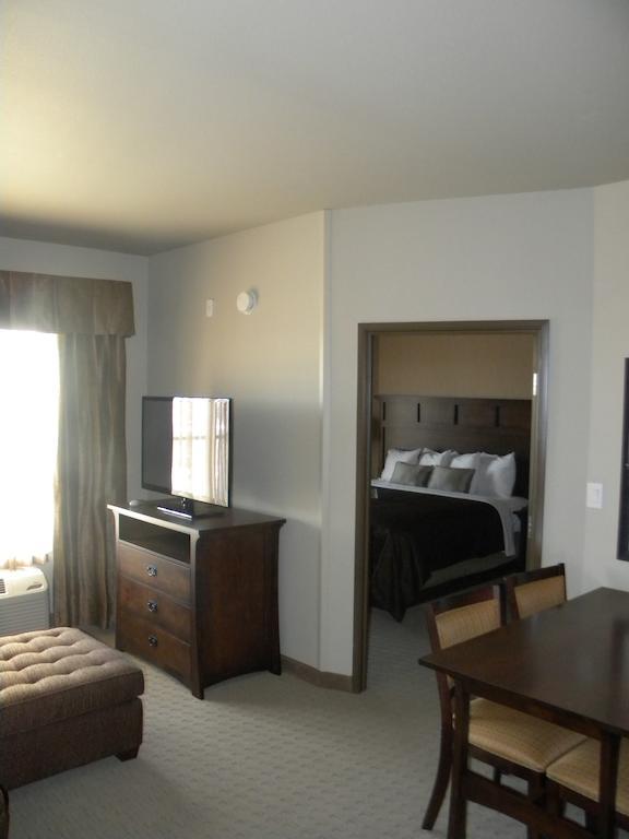 Teddy'S Residential Suites Watford City מראה חיצוני תמונה