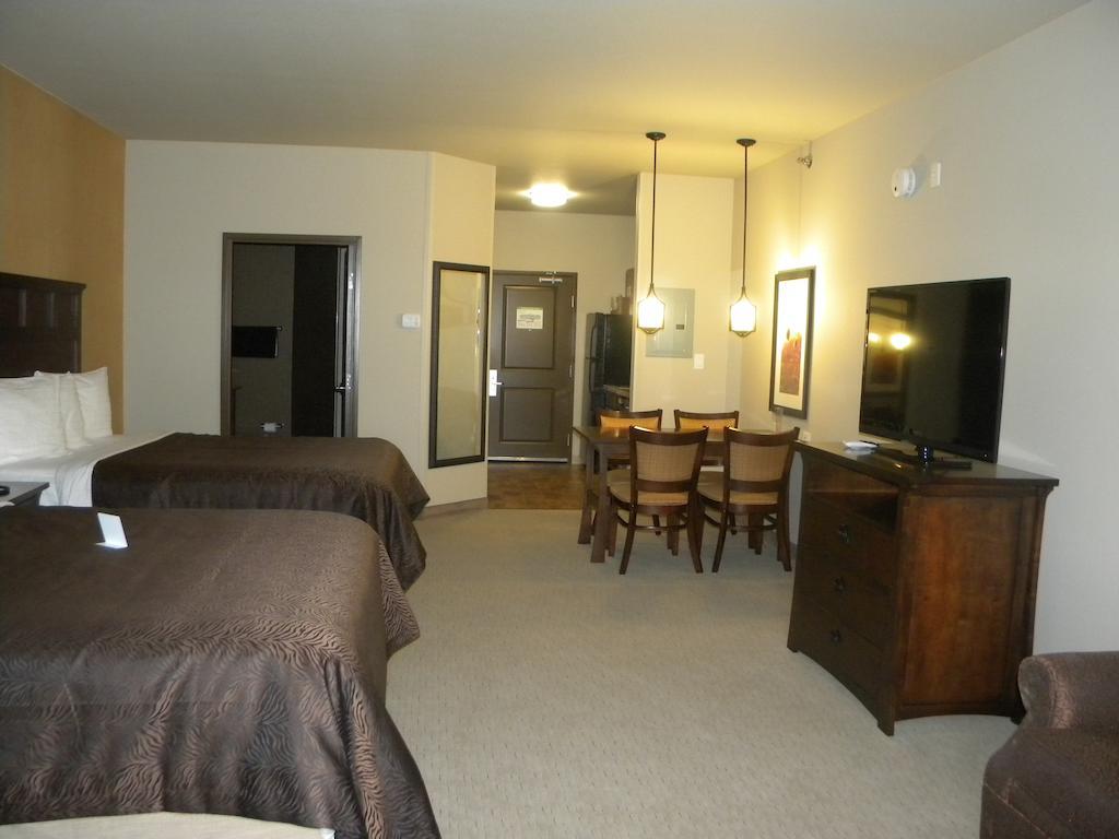 Teddy'S Residential Suites Watford City מראה חיצוני תמונה