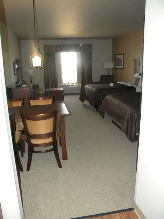 Teddy'S Residential Suites Watford City מראה חיצוני תמונה