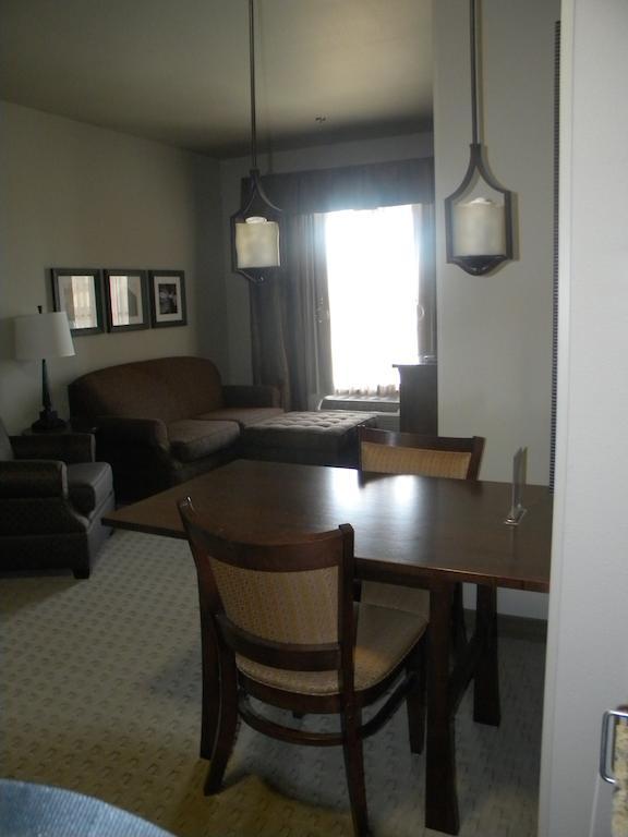 Teddy'S Residential Suites Watford City מראה חיצוני תמונה